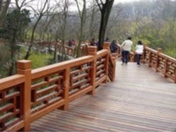 南京中山陵紫荆山人行栈道景观